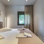 A1 - Luxury House With Pool By Goutos