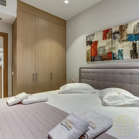 Villa Luxury Irida In *