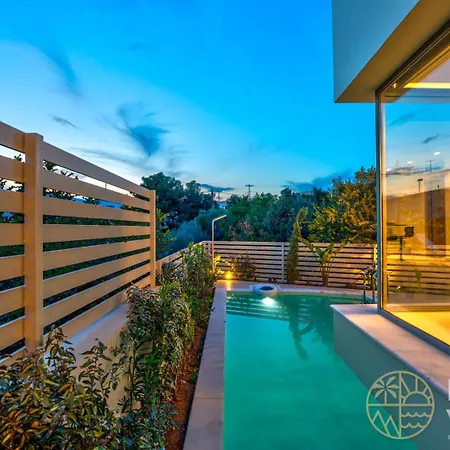 فيلة A1 - Luxury House With Pool By Goutos *