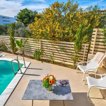 빌라 A1 - Luxury House With Pool By Goutos