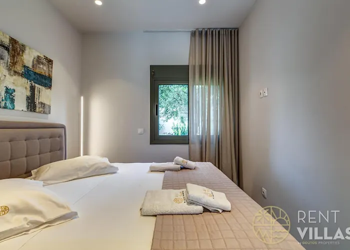 A1 - Luxury House With Pool By Goutos